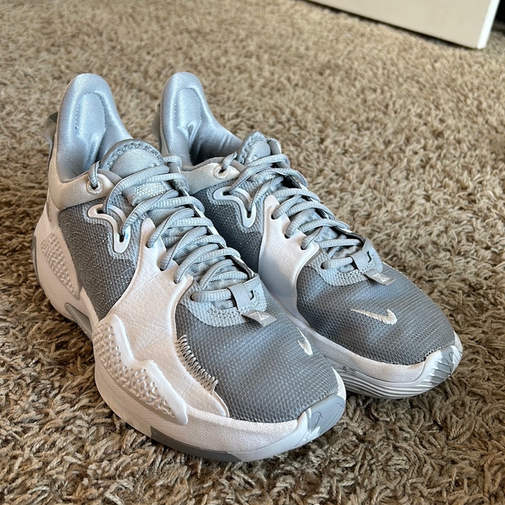 Sup George Nike basketball shoes